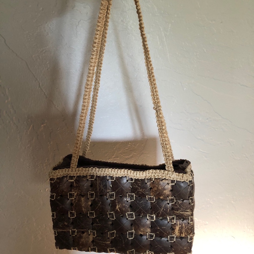 Wood shell purse - Picture 4 of 5
